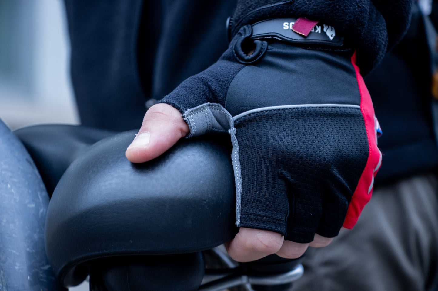Half Finger Cycling Gloves Gel Padded Breathable Red