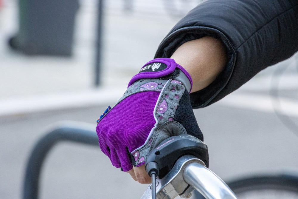 KRATOS Paisley Purple Ladies Cycle Gloves Half Fingered - Kratos Sport.com